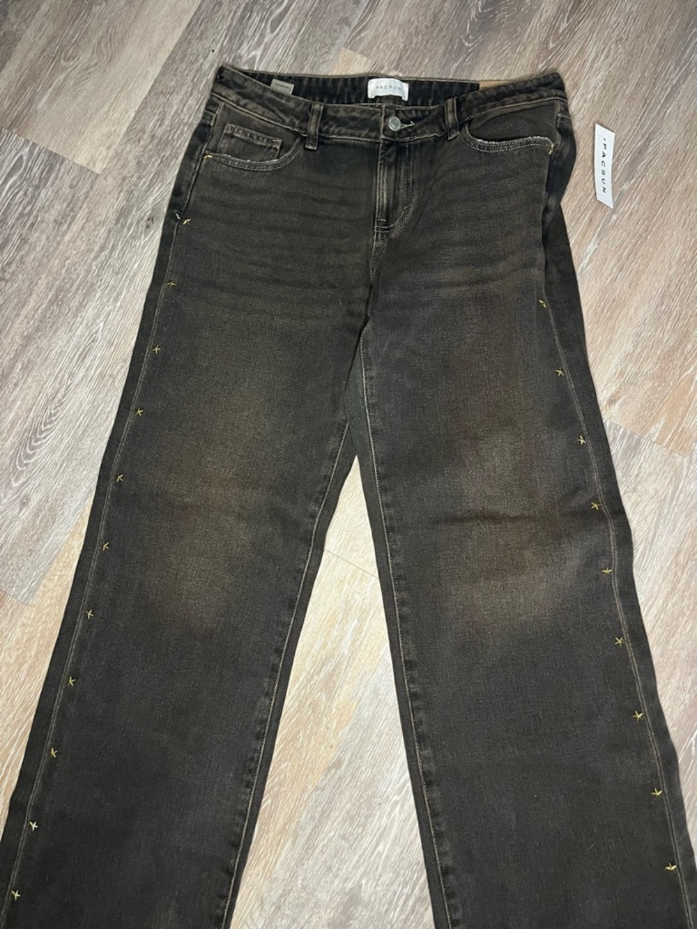 PacSun Women's Boyfriend Jeans in washed brown with gold stars
